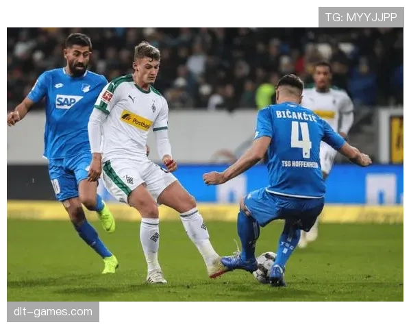 门兴锋线火力全开,状态回暖强势展现争冠竞争力 门兴锋线火力全开,状态回暖强势展现争冠竞争力