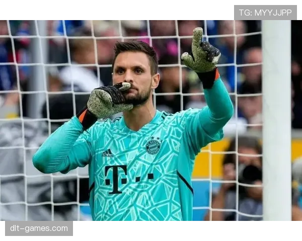 诺伊尔神勇扑救力挽狂澜，稳健表现助球队逆转险境