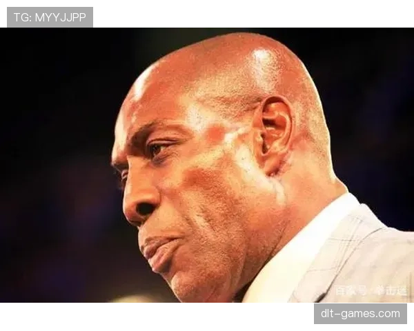 约书亚赛前还在吃炸鸡？这自律程度真让人看不懂